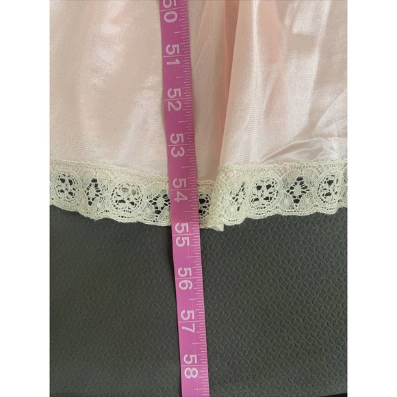 Vintage Miss Elaine Long Nylon Nightgown Peach & Lace no Size FS Bnfts Charity - Picture 7 of 10